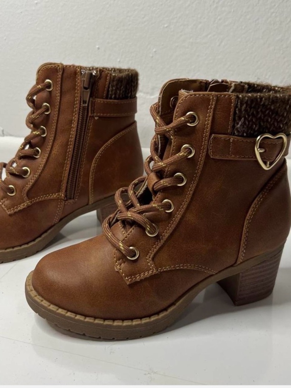 Jellypop Kids Chestnut Brown Lace-Up Ankle Boots with Knit Cuff size 11M New